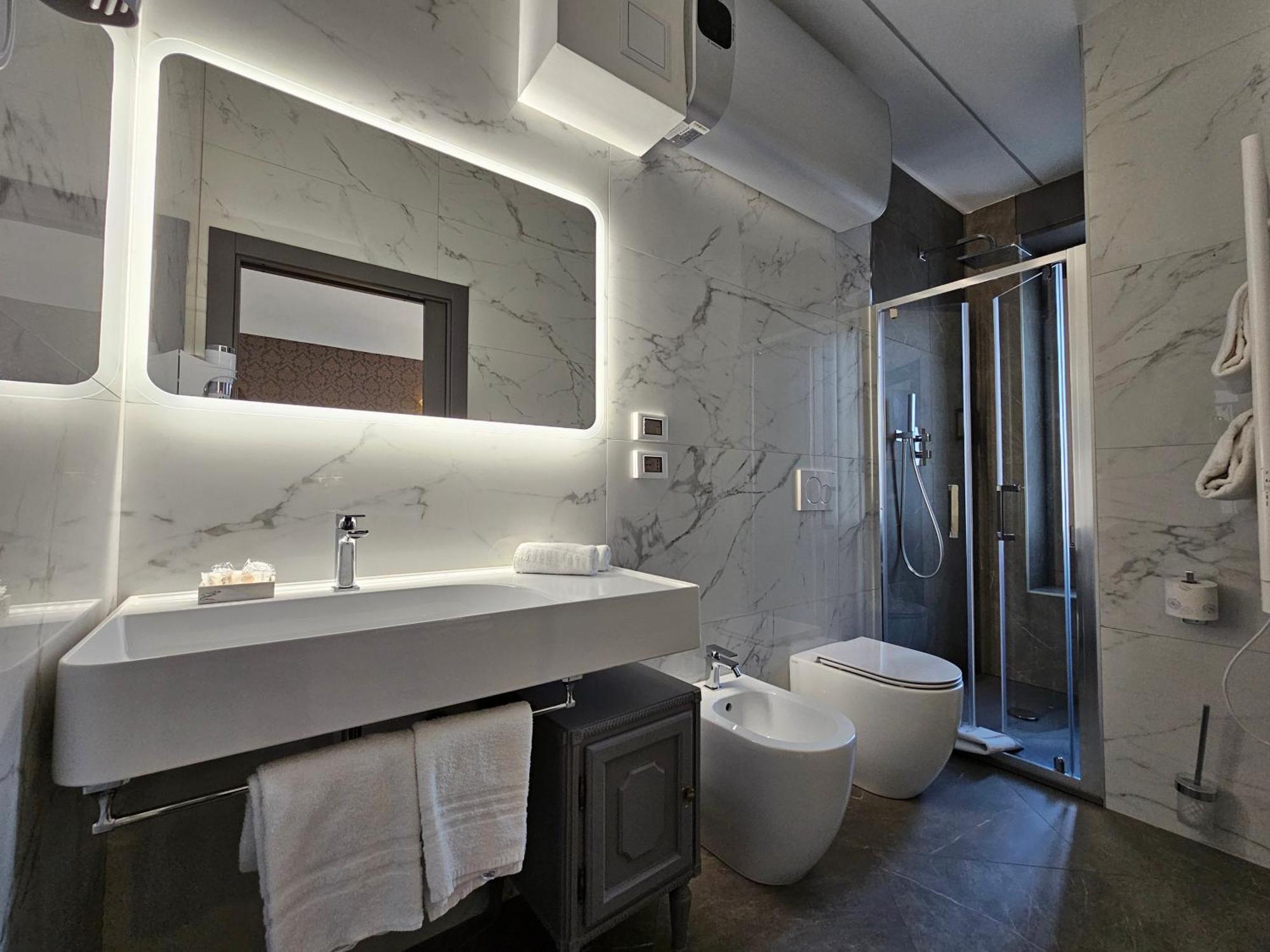 Dorolea Rooms Torino Centro Exteriör bild